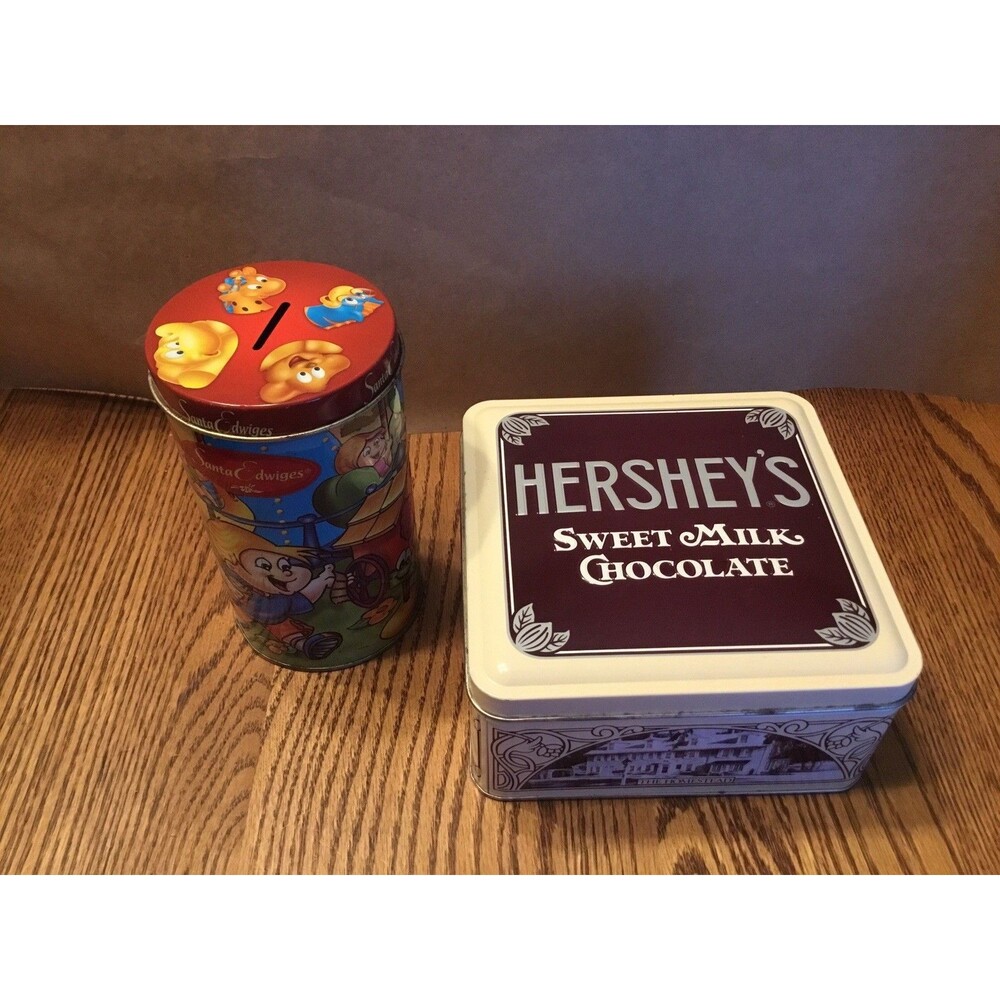 Hershey’s Sweet Milk Chocolate & Santa Edwiges Tins